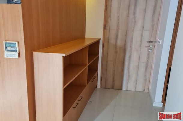 The Oleander | Spacious Two Bedroom + Office Condo for Rent in Nana on Sukhumvit 11-21