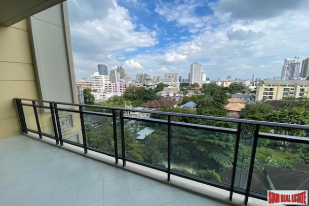 Royce Private Residences | Large Two Bedroom Condo with New Furniture for Rent on Sukhumvit 31-5
