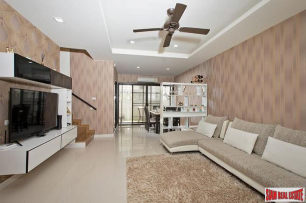 Laguna Park Phase 1 | Modern Nicely Decorated Three Bedroom, Three Storey Townhouse for Rent-18