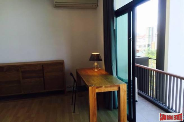 Flora Wongsawang | Three Bedroom Townhome in Low Density Secure Estate - Pets are Welcome!-10