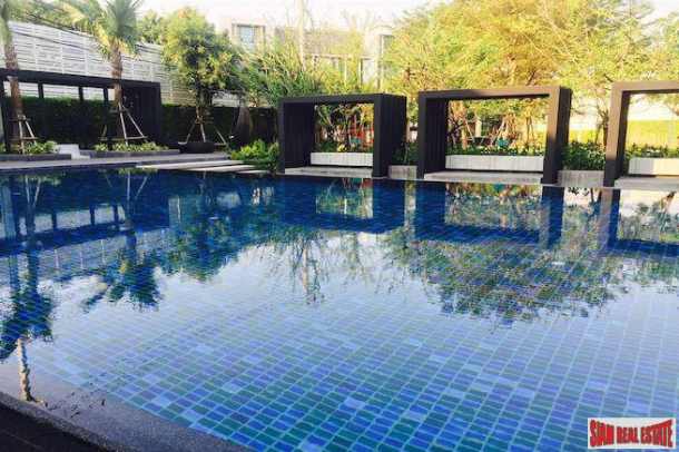 Flora Wongsawang | Three Bedroom Townhome in Low Density Secure Estate - Pets are Welcome!-4