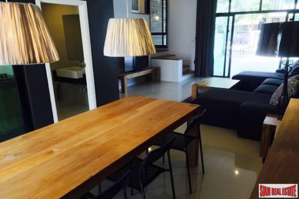 Flora Wongsawang | Three Bedroom Townhome in Low Density Secure Estate - Pets are Welcome!-8
