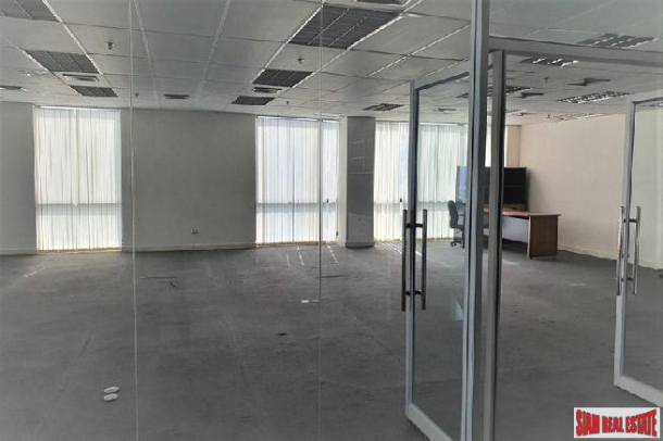 P.S. Tower Office Space | Office Space for Sale on 33rd Floor in Aoke, Bangkok-2