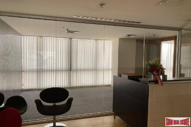 P.S. Tower Office Space | Office Space for Sale on 33rd Floor in Aoke, Bangkok-9