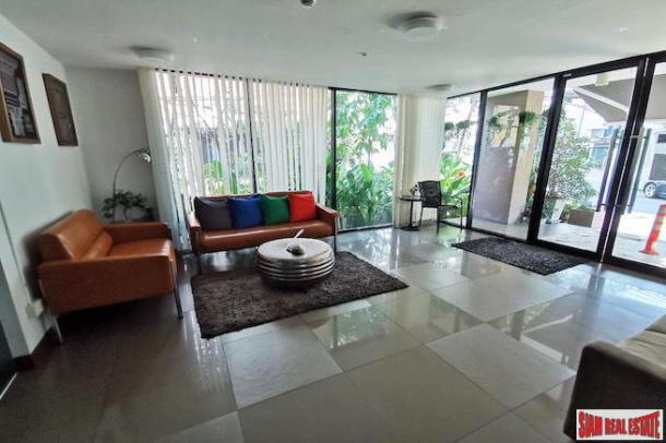 Le Cote | Cozy One Bedroom for Sale in Thonglor and Only 200 m. to the MRT-11