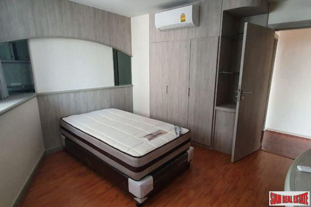 Noble Above Wireless | New and Spacious Two Bedroom Condo for Rent in a Nice Quiet Ploenchit Alley-18