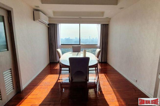 President Park Sukhumvit 24 (Oak Tower) | Three Bedroom with Great City & River Views for Rent in Phrom Phong-6