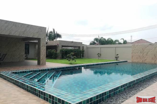 Amaliya Village | Large Three Bedroom Family Home with Large Private Yard & Swimming Pool - Located in Na Jomtien-13