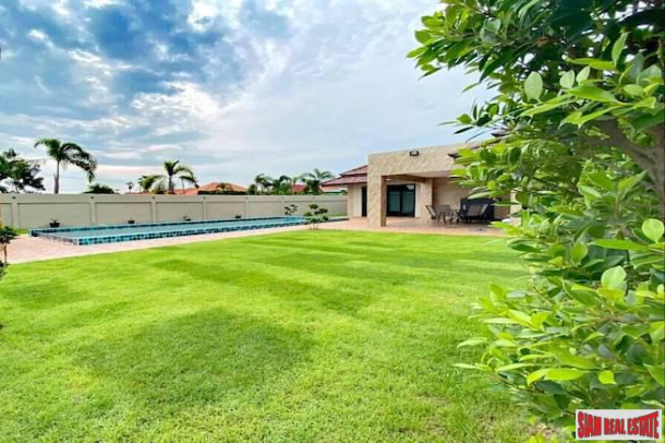 Amaliya Village | Large Three Bedroom Family Home with Large Private Yard & Swimming Pool - Located in Na Jomtien-2