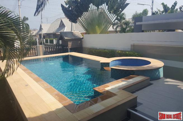 Tippawan Village 5 | Quality Four Bedroom Pool Villa for Sale in North Hua Hin-6