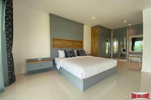 Luxury Beachfront Four Bedroom House for Sale in Pranburi-8