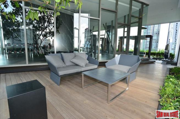 HQ Thonglor | Luxury Two Bedroom Condo for Sale on High Floor with Open City Views-22