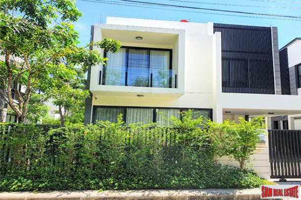 Laguna Park | Five Bedroom  Three Storey House with Private Rooftop Pool for Rent-1