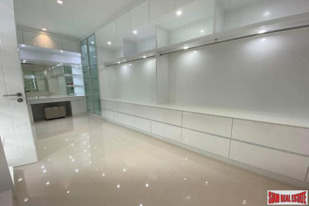 The Clouds | Four Bedroom, Four Bath House for Sale with Huge Pool in Cha Am-16