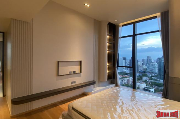 Beatniq Sukhumvit 32 | Two Bedroom + 1 Study room Condo for Rent with Unblocked City Views in Thong Lo-24