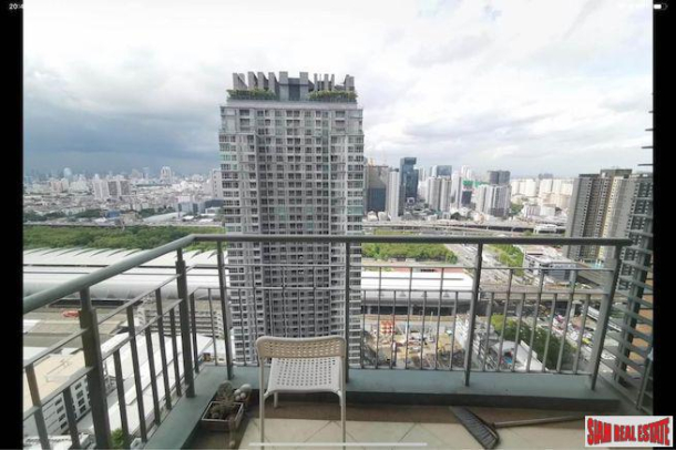 Villa Asoke | Cheerful Two Bedroom Condo for Rent with Great City Views-4