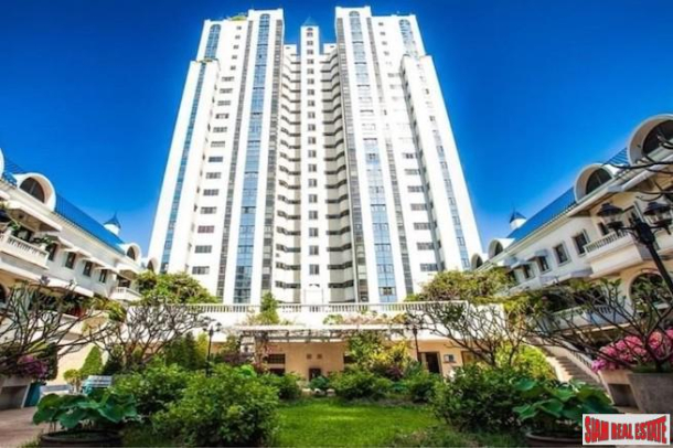 Kiarti Thanee City Mansion Condo  Spacious & Pet Friendly Two Bedroom  with City Views for Rent in Asoke-1
