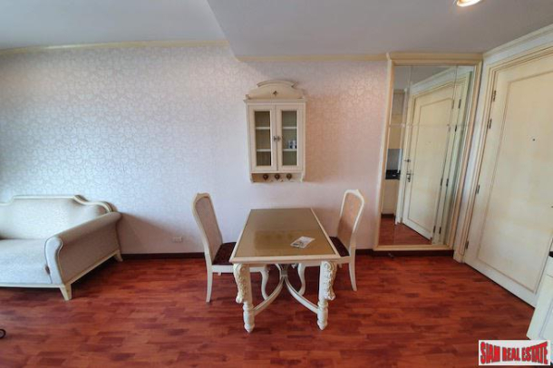 Address Chidlom | Extra Large One Bedroom with City Views for Rent-9