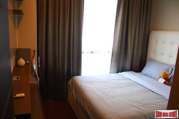 Ivy Ampio Condo | Modern Two Bedroom Condo for Rent on High Floor in Ratchadaphisek-9