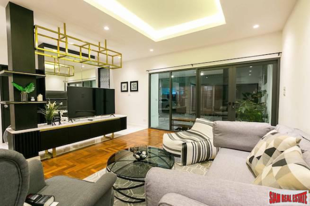 Three Bedroom Contemporary Townhouse for Rent in Phrom Phong / Thonglor Area - Pets Welcome-11
