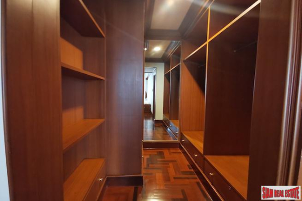 Extra Large Three Bedroom Apartment for Rent near BTS Phrom Phong-13
