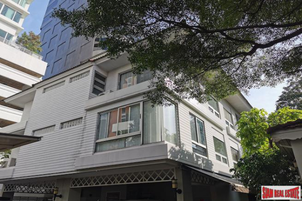 Spacious Four Bedroom Twin House for Rent in Phrom Phong - Pet Friendly-1