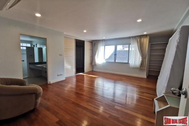 Spacious Four Bedroom Twin House for Rent in Phrom Phong - Pet Friendly-15