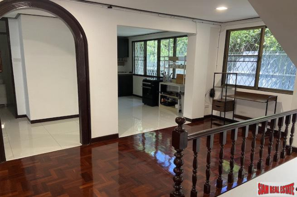 Large Four Storey, Three Bedroom Townhouse for Rent only 600m from BTS Thong Lo-13