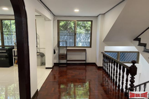Large Four Storey, Three Bedroom Townhouse for Rent only 600m from BTS Thong Lo-4