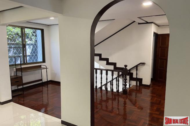 Large Four Storey, Three Bedroom Townhouse for Rent only 600m from BTS Thong Lo-5