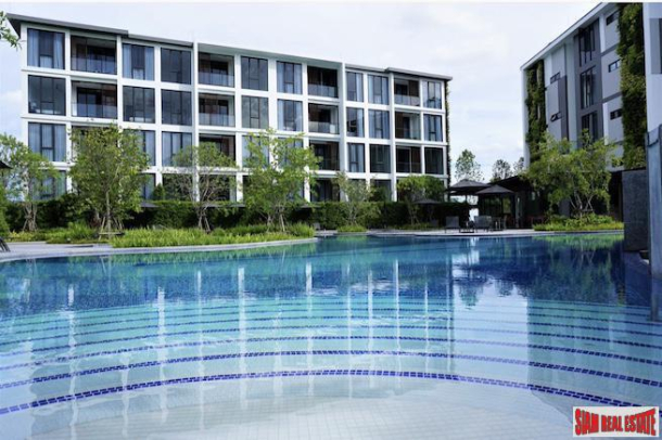New One & Two Bedroom Condos for Sale in Hua Hin Overlooking a Beautiful Green Golf Course-1