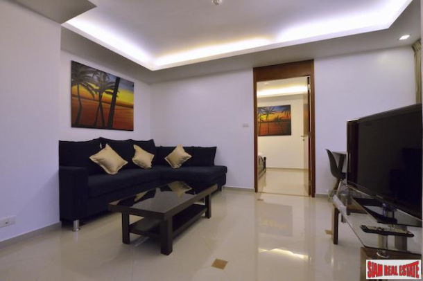 City Garden Condo | Spacious One Bedroom Corner Unit with Pool Views for Rent in Pattaya City-5