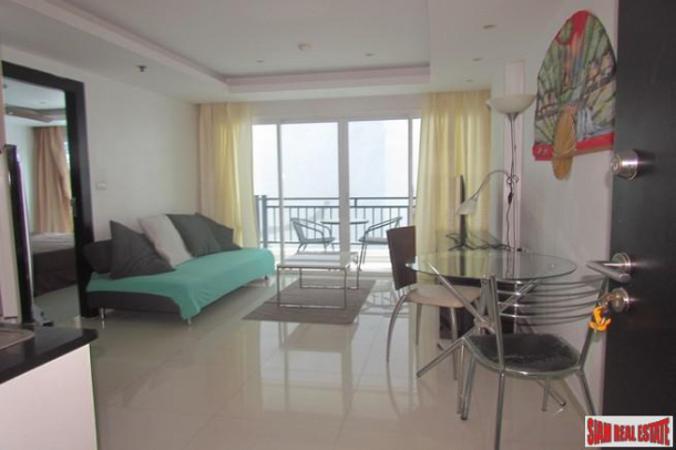 Avenue Residence | One Bedroom with Pool View for Sale in a Great Pattaya City Location-2