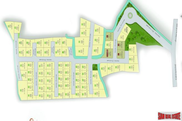 Modern & New Three Bedroom Villas for Sale in San Sai Noi, Chiang Mai-21