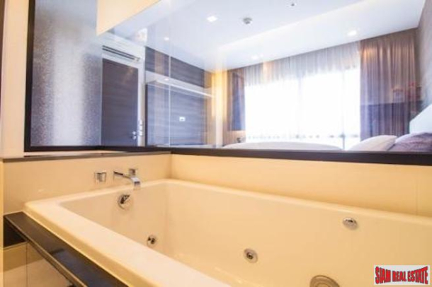 Ivy Ampio Condominium | Elegant Three Bedroom Duplex for Sale on Fantastic Ratchadapisek Road-24