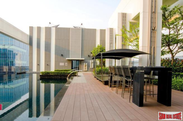 Ivy Ampio Condominium | Elegant Three Bedroom Duplex for Sale on Fantastic Ratchadapisek Road-3