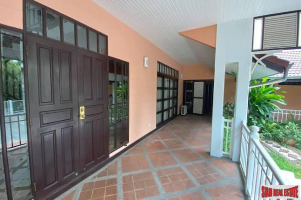 Four Bedroom Pet Friendly House for Rent Near BTS National Stadium-21