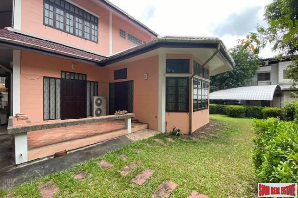 Four Bedroom Pet Friendly House for Rent Near BTS National Stadium-3