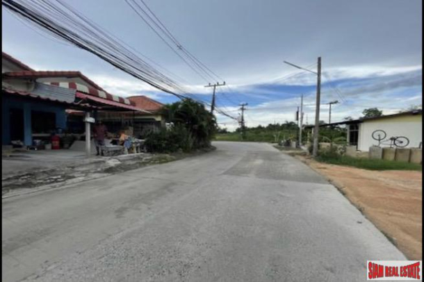 Land Plot for Sale in the Maprachan Lake Area of Pattaya-4