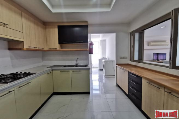 Extra Large Three Bedroom Apartment for Rent in Convenient Phrom Phong Area of Bangkok-12