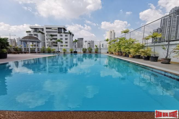 Extra Large Three Bedroom Apartment for Rent in Convenient Phrom Phong Area of Bangkok-14