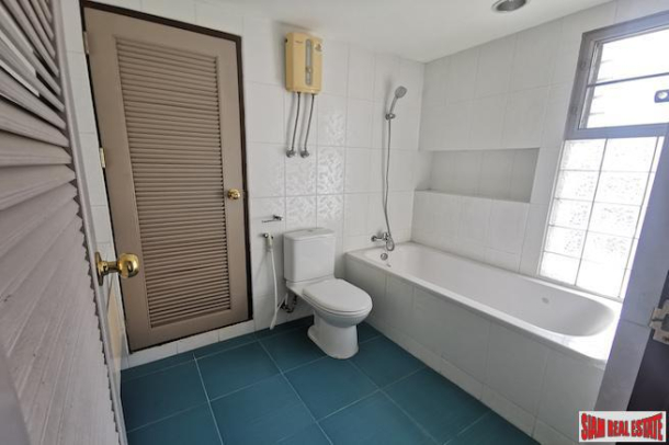Extra Large Three Bedroom Apartment for Rent in Convenient Phrom Phong Area of Bangkok-6