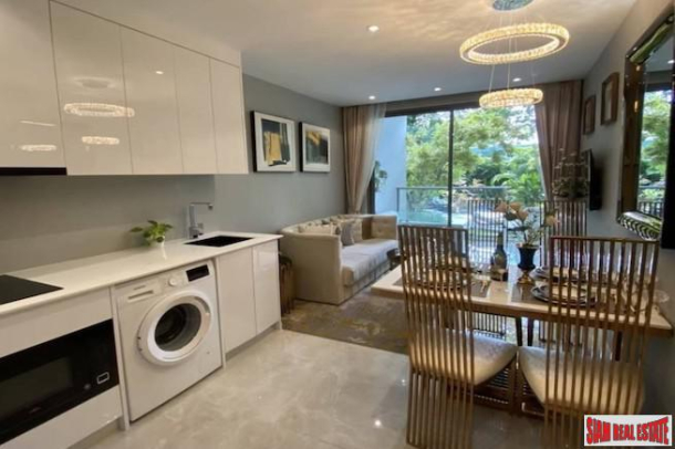 New Luxury  High Rise 1 & 2 Bedroom Condominium  for Sale Beachfront in Jomtien-4
