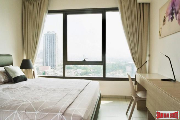 The Lofts Ekkamai | Cozy One Bedroom Condo on High Floor for Rent in Ekkamai-7