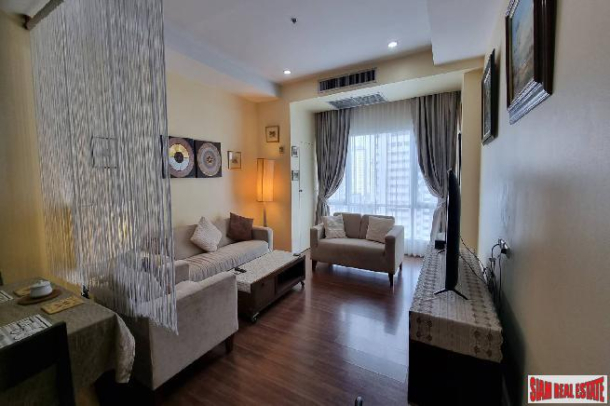 The Trendy Condo | Big and New renovated One Bedroom Condo for Rent only 3 Minutes to BTS Nana.-4