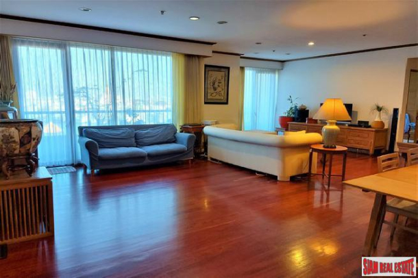 Baan Chaopraya Condominium | 2 Bed Quality Riverside Condo for Sale Close to Icon Siam and BTS-26