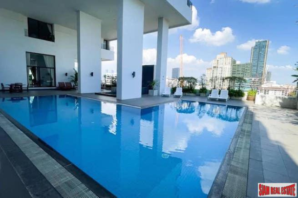 Icon III | Big & Sunny One Bedroom Corner Unit with Unobstructed City Views for Sale - Thong Lo-2
