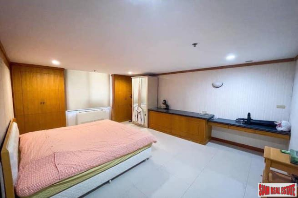 Icon III | Big & Sunny One Bedroom Corner Unit with Unobstructed City Views for Sale - Thong Lo-6