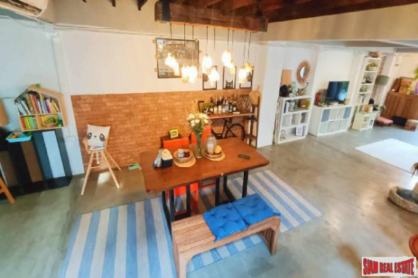 Charming Two Bedroom, Two Storey House for Rent Near BTS Chit Lom |-3