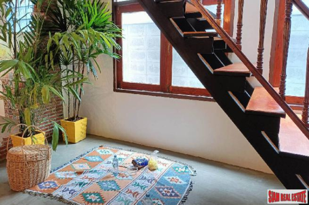 Charming Two Bedroom, Two Storey House for Rent Near BTS Chit Lom |-8